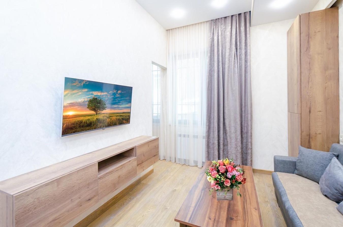 15. Double Room Apartaments With Fresh Style Jerevan Exteriör bild