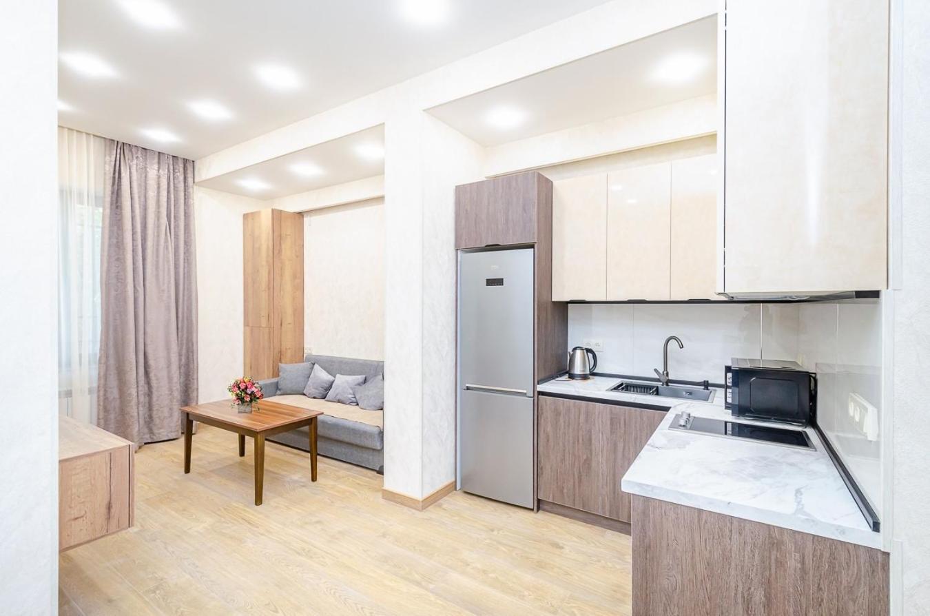 15. Double Room Apartaments With Fresh Style Jerevan Exteriör bild