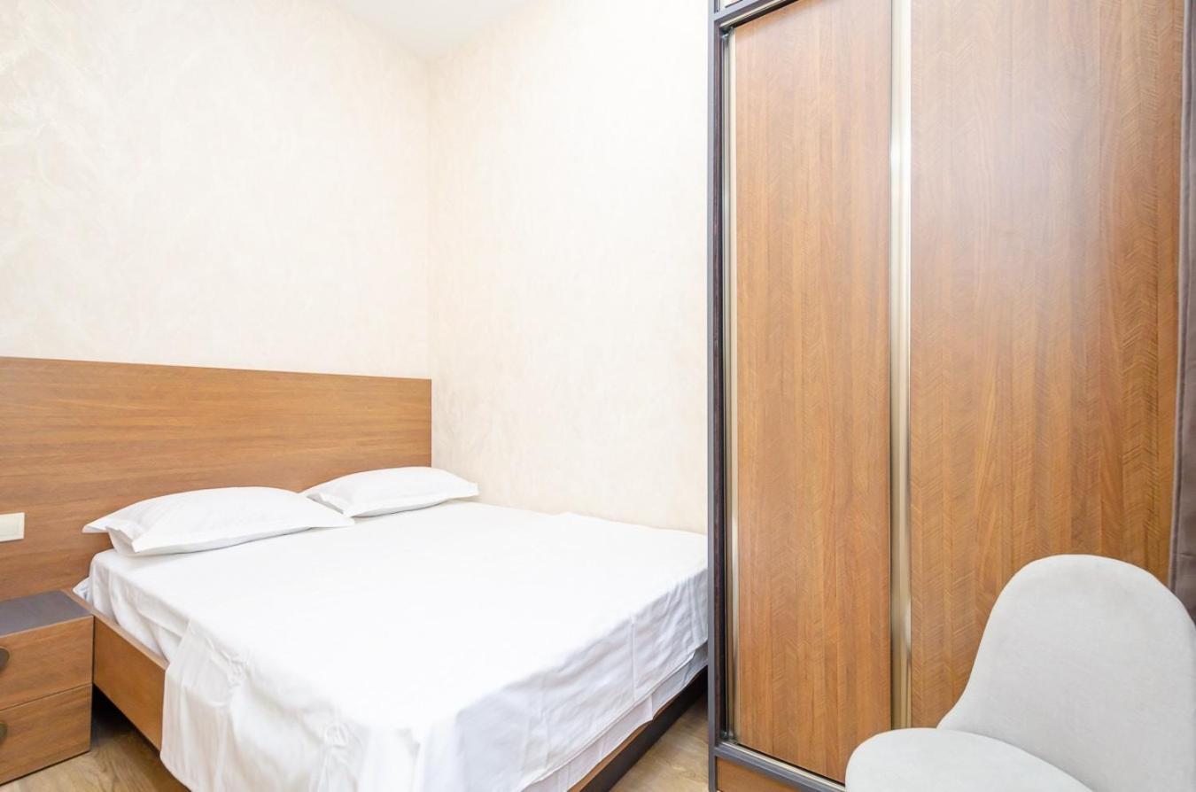 15. Double Room Apartaments With Fresh Style Jerevan Exteriör bild